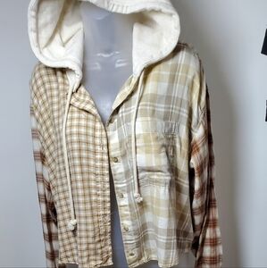 American Eagle Outfitters Checkered Hoodie Jacket